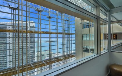 RS Suites - The AKA Residence