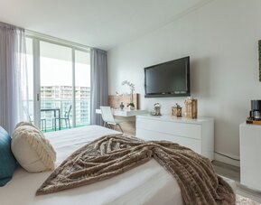 Private Residences at Hotel Arya by SoFLA Vacations