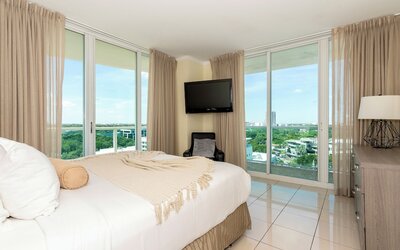 Private Residences at Hotel Arya by SoFLA Vacations