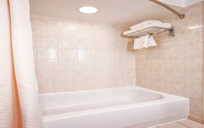 DoubleTree by Hilton Chicago - Alsip