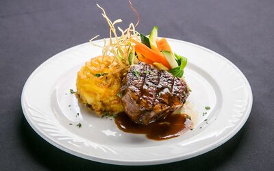 DoubleTree by Hilton Chicago - Alsip
