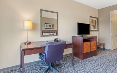 Best Western Plus Bayside Hotel