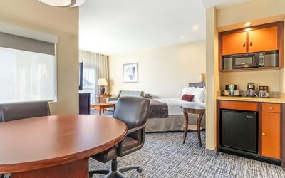 Best Western Plus Bayside Hotel