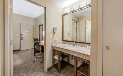 Comfort Suites Chicago O'Hare Airport