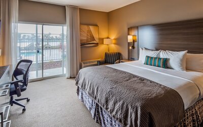 Executive Inn & Suites Embarcadero Cove