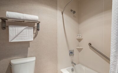 Executive Inn & Suites Embarcadero Cove