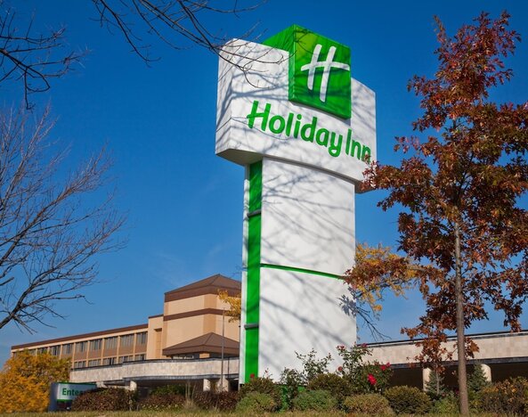 Holiday Inn & Suites Chicago North Shore (Skokie) by IHG
