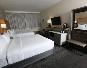 Holiday Inn & Suites Chicago North Shore (Skokie) by IHG