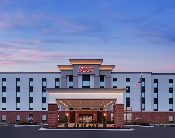 Hampton Inn & Suites Bridgeview Chicago