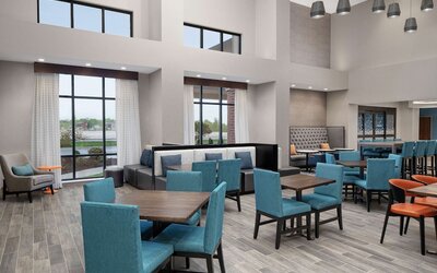 Hampton Inn & Suites Bridgeview Chicago