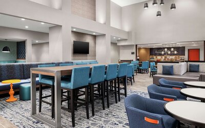 Hampton Inn & Suites Bridgeview Chicago