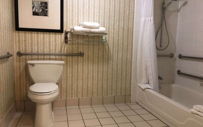Hilton Garden Inn Addison