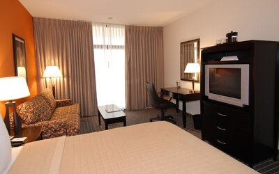 Oakland Airport Executive Hotel