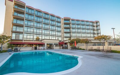 Oakland Airport Executive Hotel