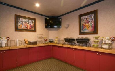 Oakland Airport Executive Hotel