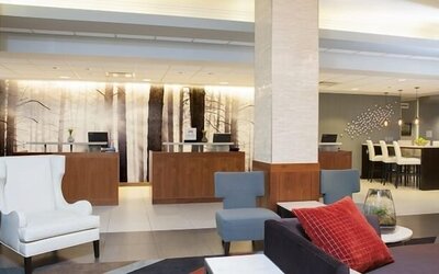 DoubleTree by Hilton Chicago - North Shore Conference Center