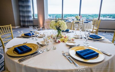 DoubleTree by Hilton Chicago - North Shore Conference Center