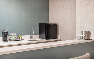 DoubleTree by Hilton Chicago - North Shore Conference Center
