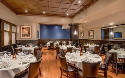 DoubleTree by Hilton Chicago - North Shore Conference Center