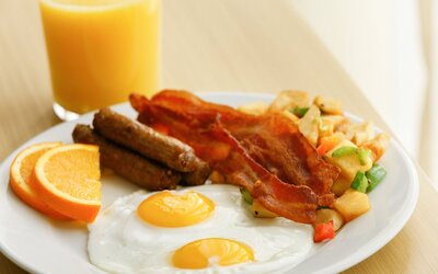 Holiday Inn & Suites Oakland Airport by IHG