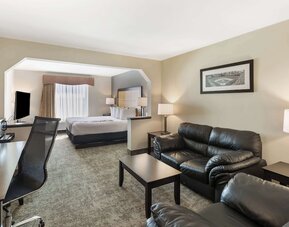Best Western Inn & Suites - Midway Airport