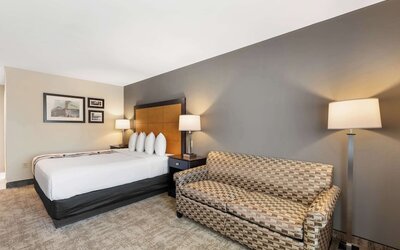 Best Western Inn & Suites - Midway Airport