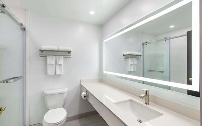 Best Western Inn & Suites - Midway Airport