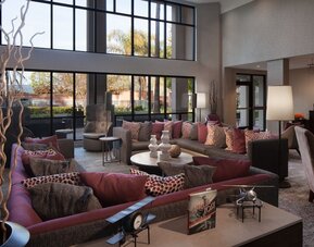 Courtyard by Marriott Oakland Airport