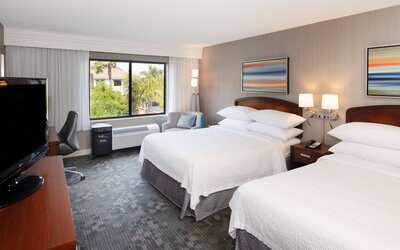 Courtyard by Marriott Oakland Airport