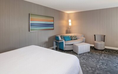 Courtyard by Marriott Oakland Airport