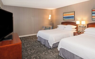 Courtyard by Marriott Oakland Airport