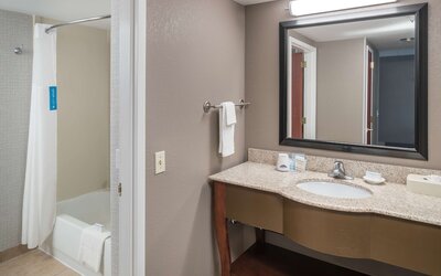 Hampton Inn & Suites Chicago-North Shore/Skokie