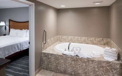 Hampton Inn & Suites Chicago-North Shore/Skokie