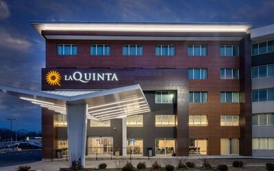 La Quinta by Wyndham Chicago O'Hare Airport