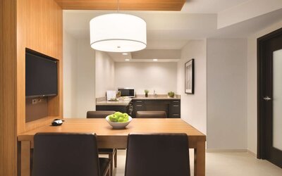 Hyatt Place Chicago/O'Hare Airport