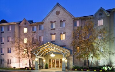 Staybridge Suites Chicago-Oakbrook Terrace by IHG