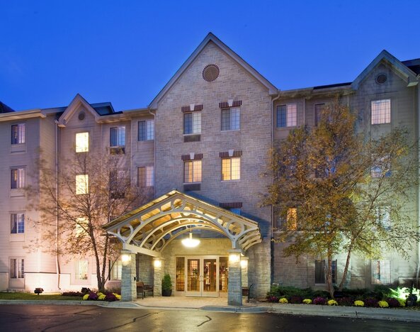 Staybridge Suites Chicago-Oakbrook Terrace by IHG