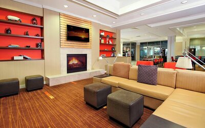 Courtyard by Marriott Oakland Downtown