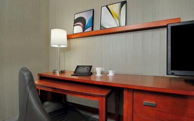 Courtyard by Marriott Oakland Downtown