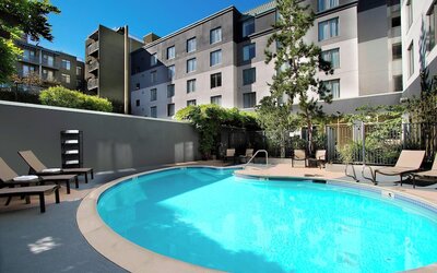 Courtyard by Marriott Oakland Downtown
