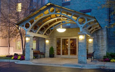 Staybridge Suites Chicago-Oakbrook Terrace by IHG