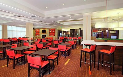 Courtyard by Marriott Oakland Downtown