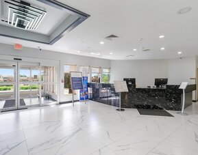 Chicago Club Inn & Suites