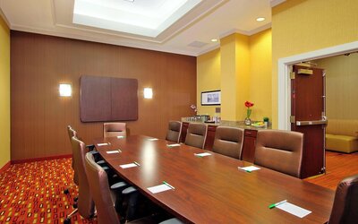 Courtyard by Marriott Oakland Downtown