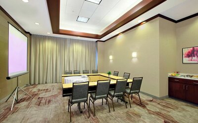 Courtyard by Marriott Oakland Downtown