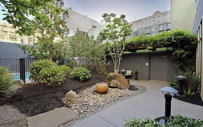 Courtyard by Marriott Oakland Downtown