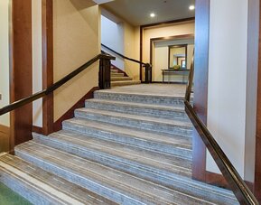 Embassy Suites by Hilton Chicago O'Hare Rosemont