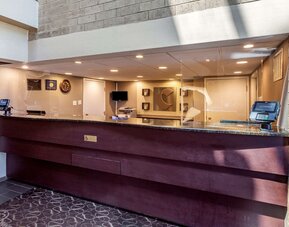 Comfort Suites Oakbrook Terrace near Oakbrook Center