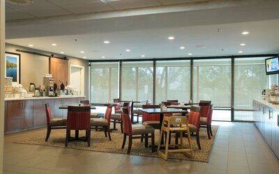 Comfort Suites Oakbrook Terrace near Oakbrook Center