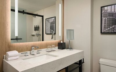 Sheraton Suites Chicago O'Hare